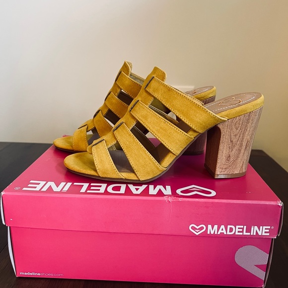 Madeline Novelette Women’s Slip On Mule In Chinese Yellow Size 10M. - Picture 4 of 9